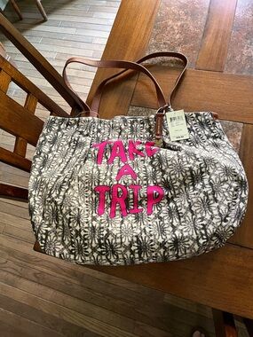 LUCKY BRAND Take A Trip Tote NWT